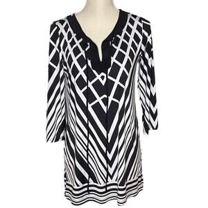 Peter Nygard Black and White Geometric Tunic Size S